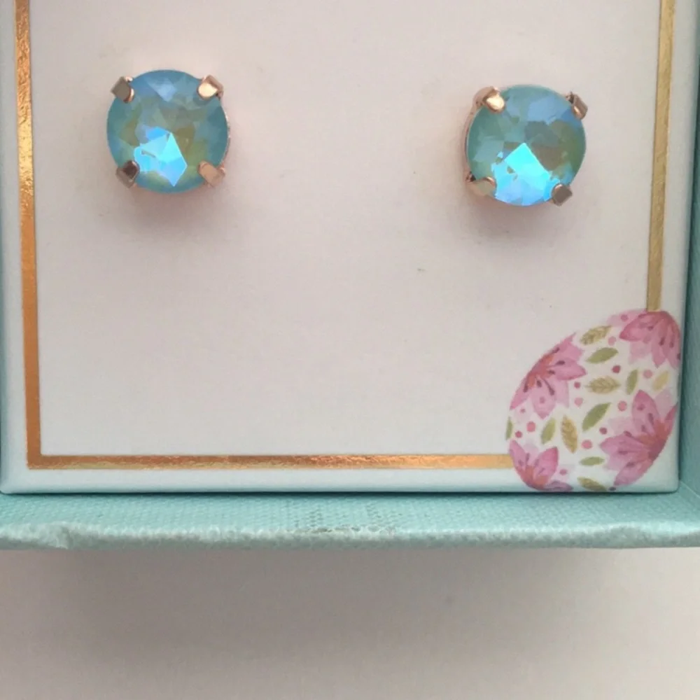 Gorgeous Aquamarine AB Crystal Earrings - Picture 2 of 9
